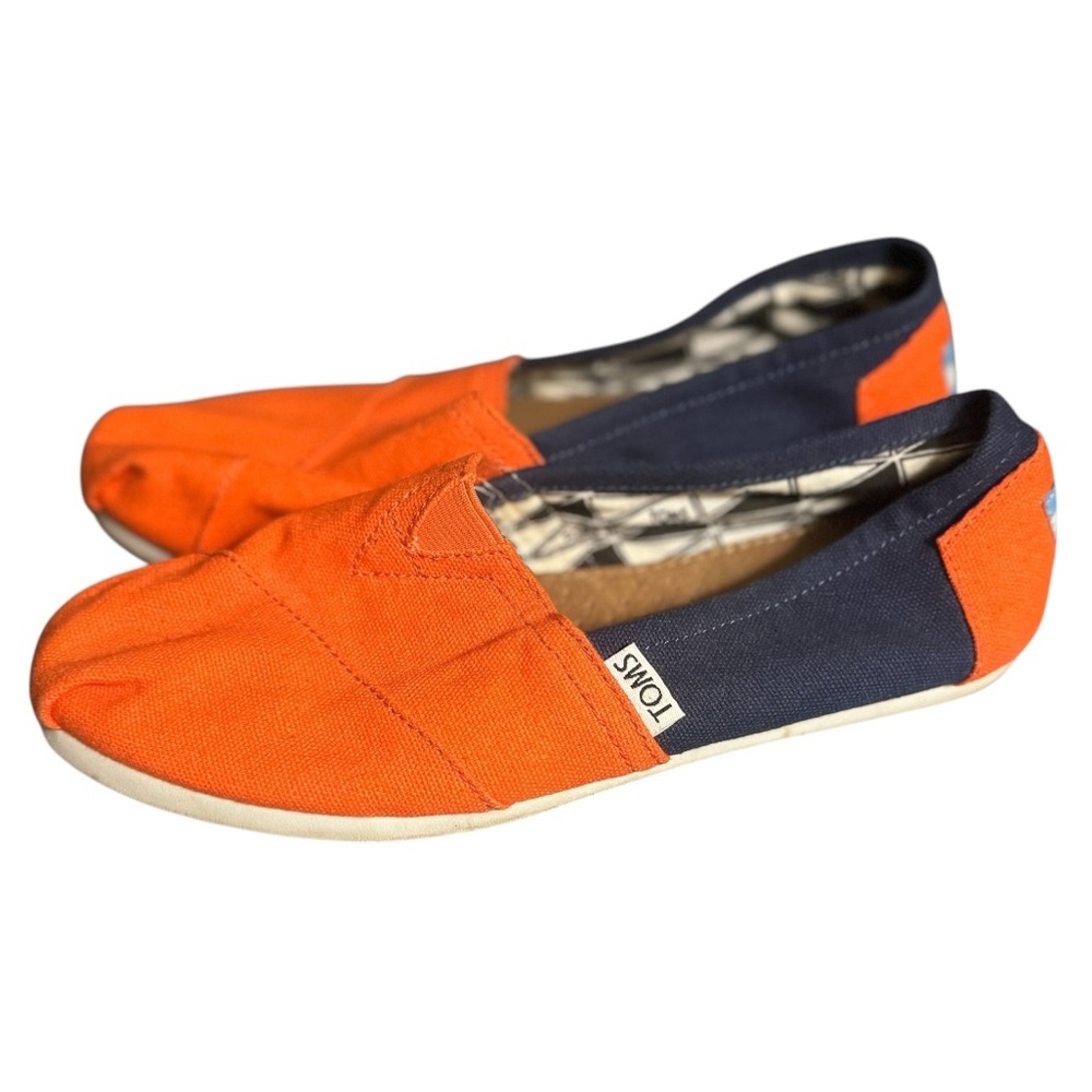 Orange‎ and Blue Tom’s, size W7 (Syracuse) colors